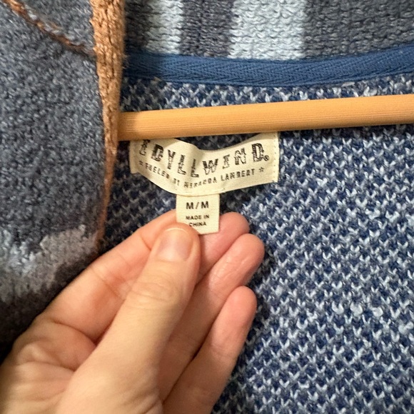 idyllwind Desert Landscape Cardigan in Blue and Brown - Picture 5 of 8